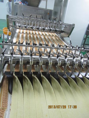 15m Cooling Conveyor 350kg/h Sheet Layer Cake Baking Equipment
